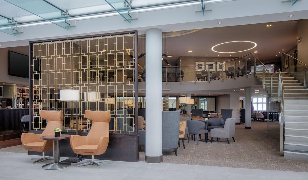 Hotel Doubletree By Hilton London Heathrow Airport Hounslow Exterior foto
